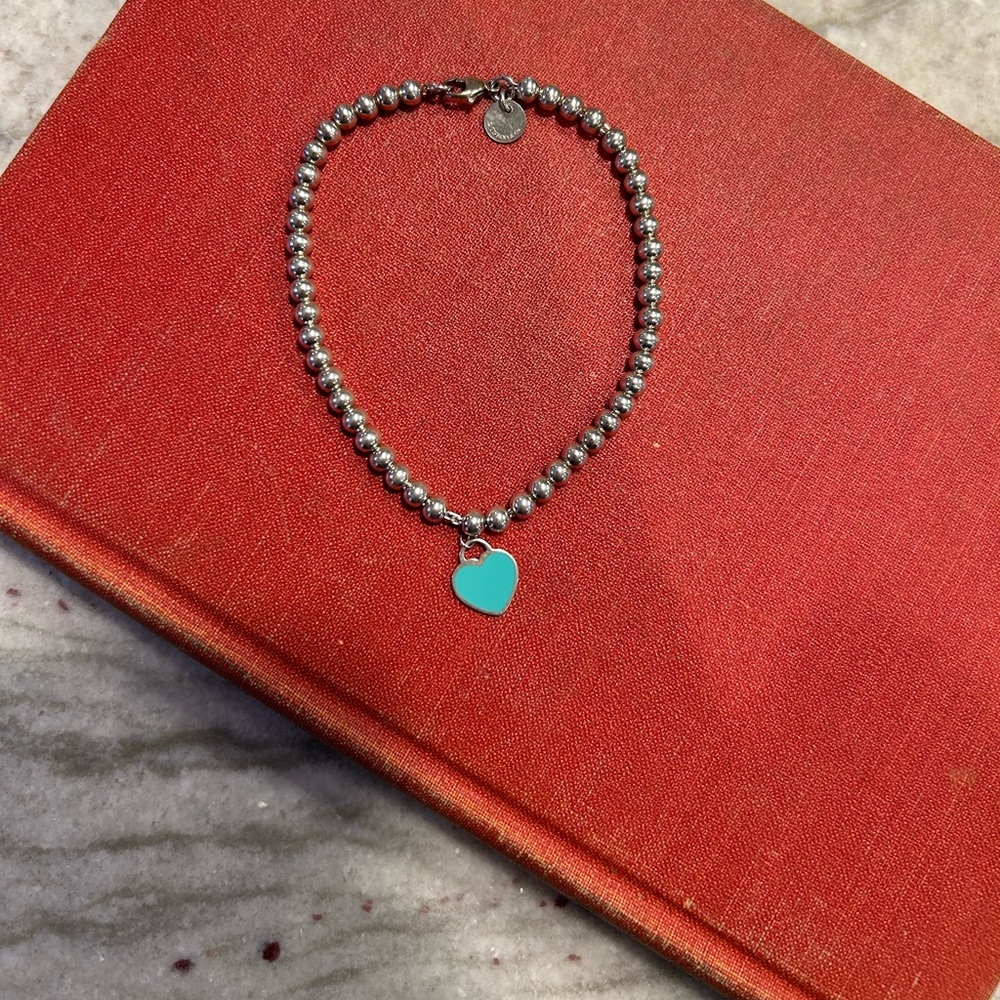 Tiffany’s bracelet with turquoise heart